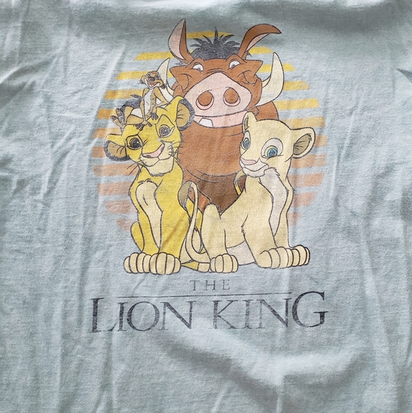 Lion king shirt - Picture 3 of 4